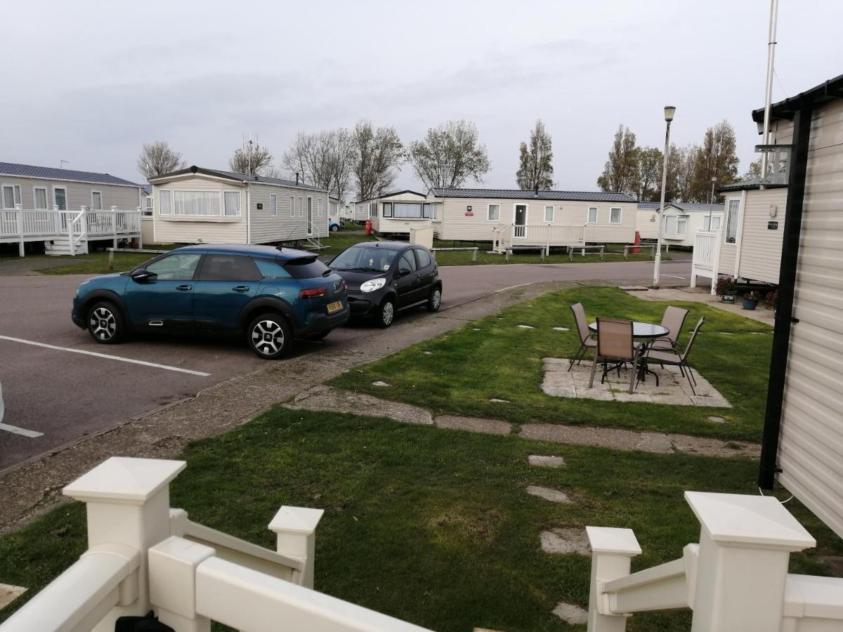فندق 617 Seawick Jaywick Sands المظهر الخارجي الصورة