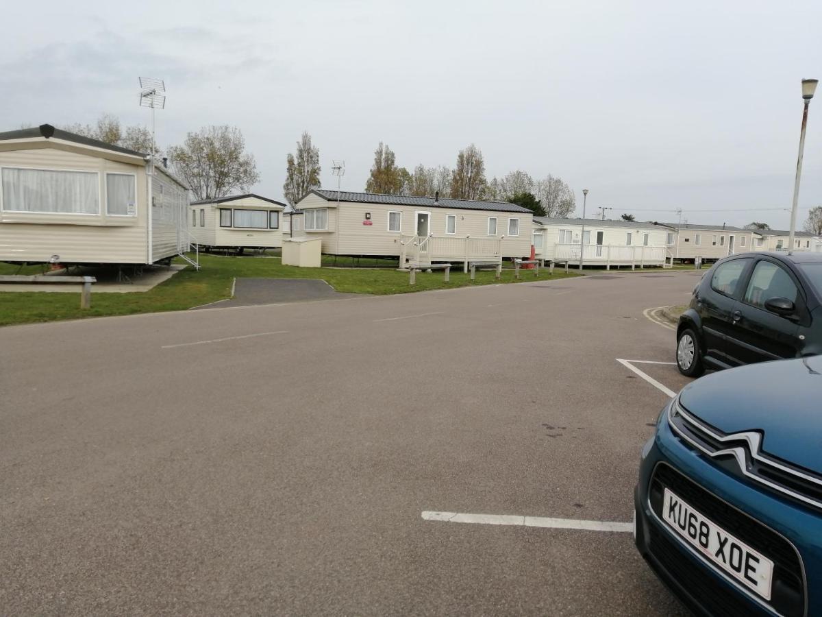 فندق 617 Seawick Jaywick Sands المظهر الخارجي الصورة